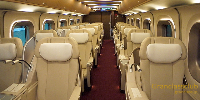 グランクラス車内